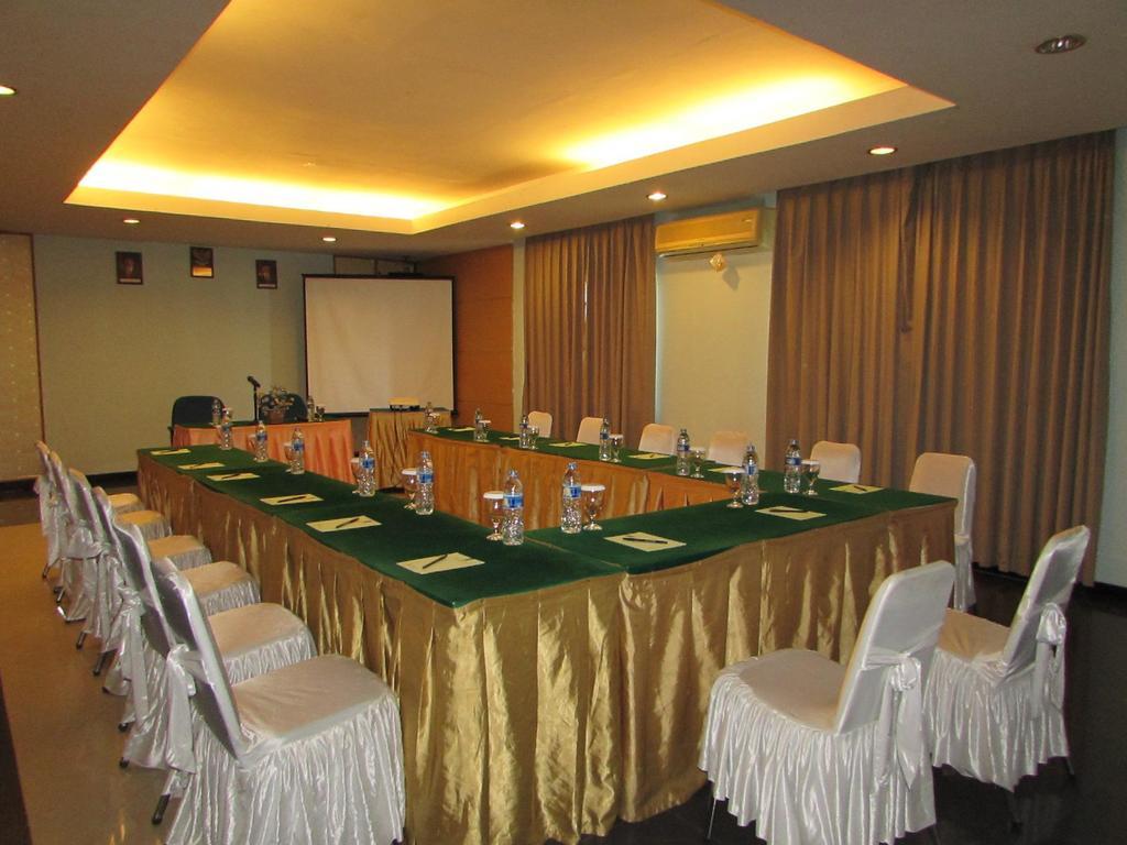 Hotel Wisata Palembang Exterior foto
